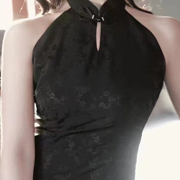 Halterneck Dress - Picture 2 of 2
